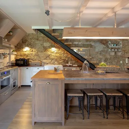 Дом отдыха Casa Tarrio - Casa Privada Com 3 Quartos E Piscina Брага