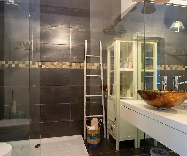 Casa Tarrio - Casa Privada Com 3 Quartos E Piscina *